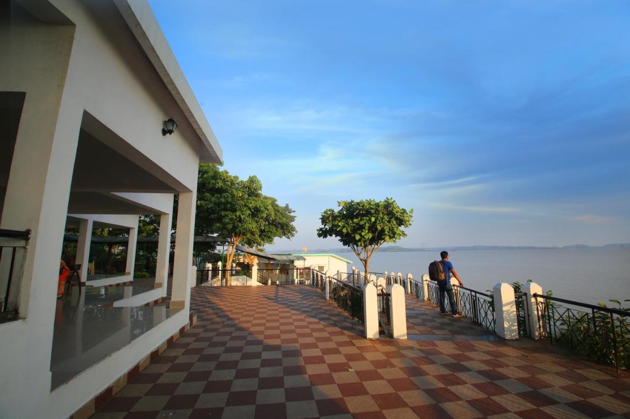 Mpt Maikal Resort, Bargi Eksteriør bilde